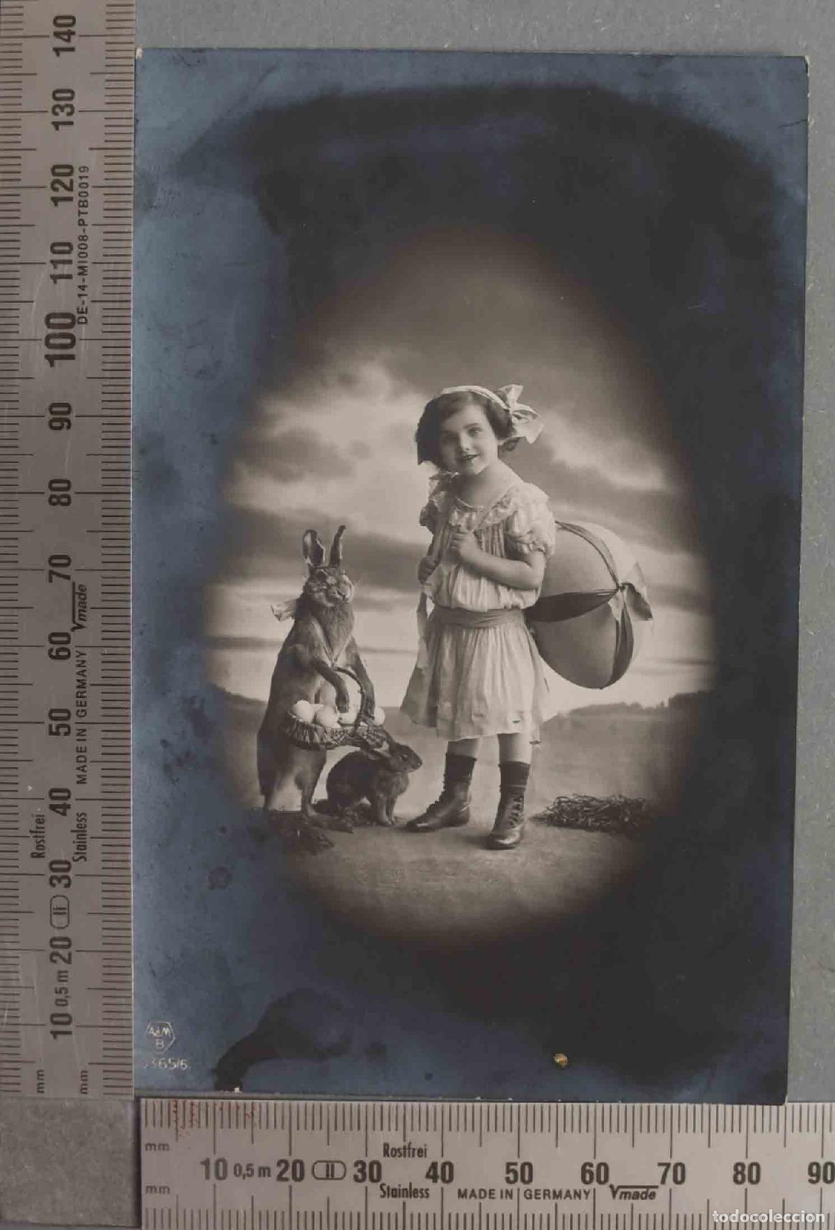 Postales: POSTAL. NI&Ntilde;A CON CONEJO PASCUAS - Foto 1
