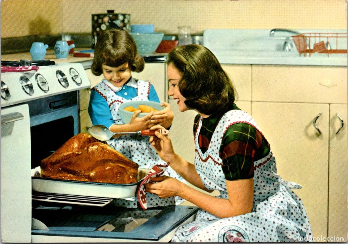 Postales: D&iacute;a de Acci&oacute;n de Gracias - Horneando el Pavo - C.yZ. 6628 - Postal - 150x104mm - Cocina Vintage