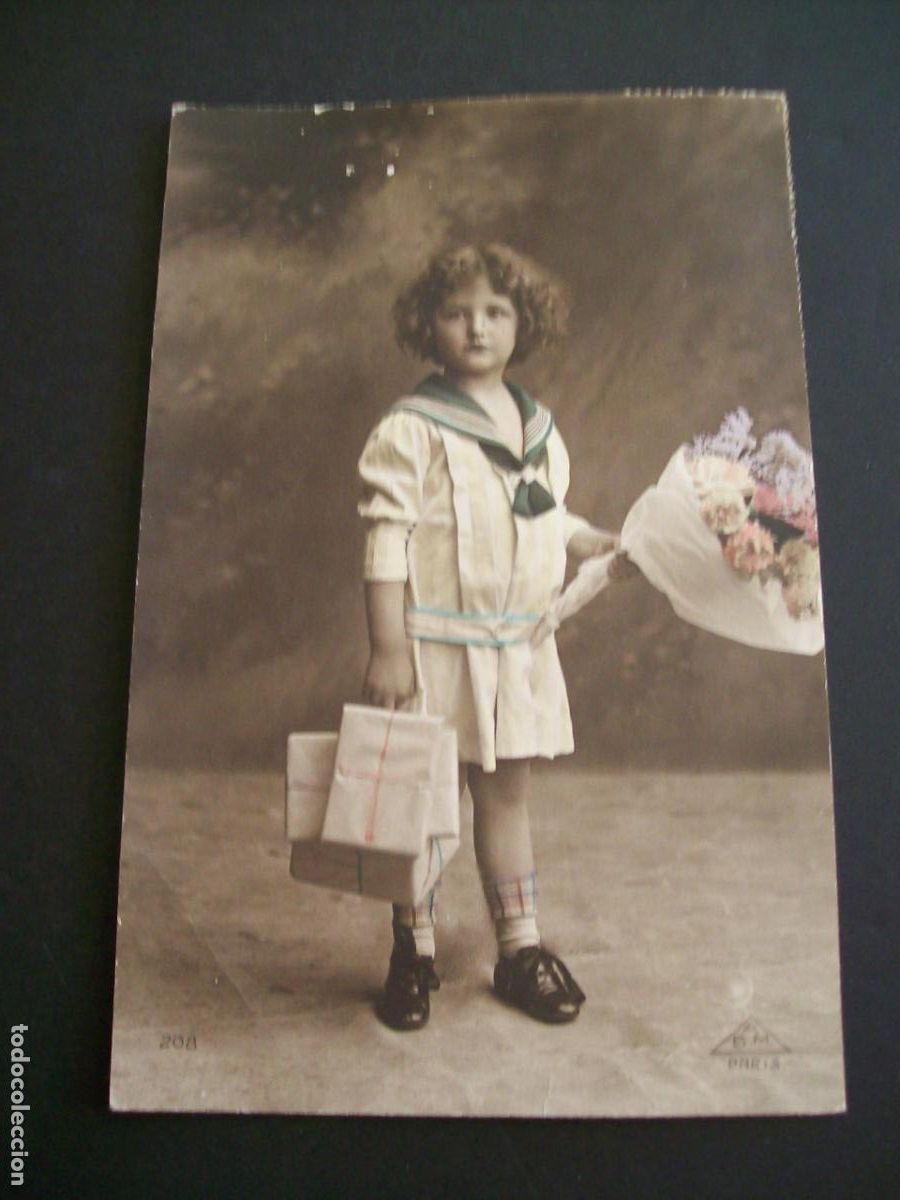 Postales: NI&Ntilde;O CON FLORES POSTAL - Foto 1