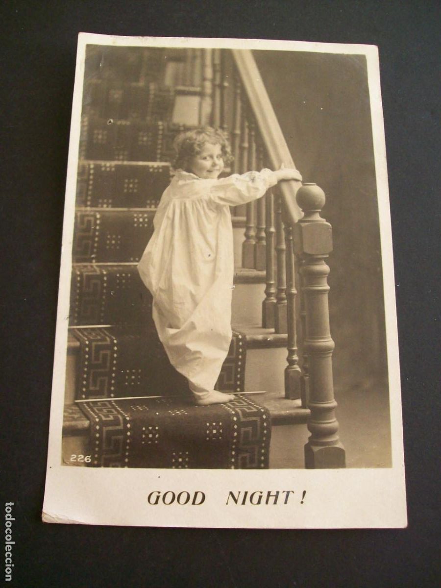 Postales: NI&Ntilde;A EN ESCALERA POSTAL - Foto 1