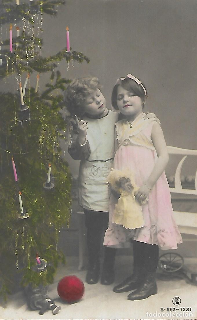 Postcards: PAREJA INFANTIL CON ARBOL DE NAVIDAD (1907)