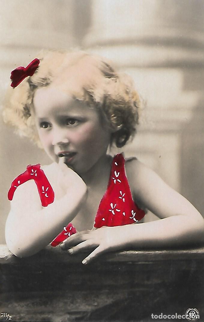 Postcards: NI&Ntilde;A QUE SE CHUPA EL DEDO (Principios 1900)