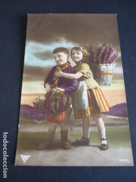 Postales: NI&Ntilde;OS CON FLORES POSTAL - Foto 1