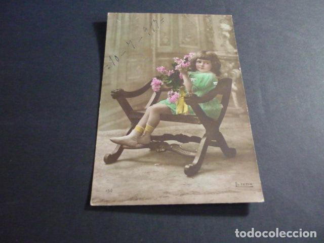 Postales: NI&Ntilde;A CON FLORES POSTAL - Foto 1