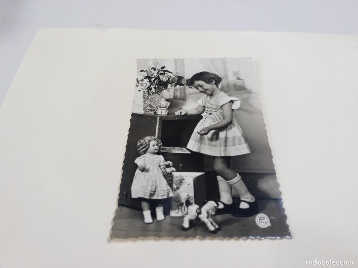 Postales: POSTAL NI&Ntilde;A CON MU&Ntilde;ECA - Foto 1