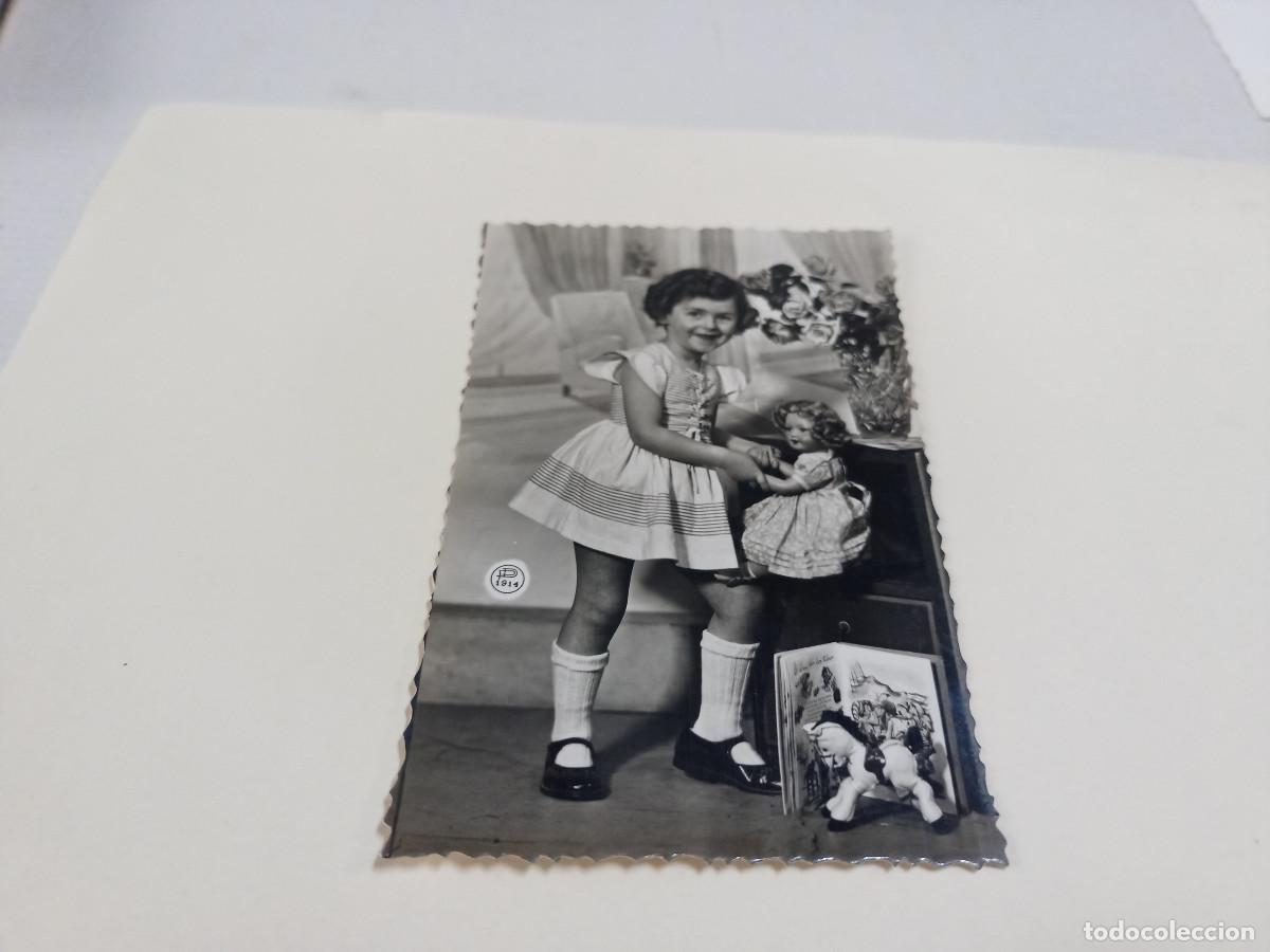 Postales: POSTAL NI&Ntilde;A CON MU&Ntilde;ECA - Foto 1