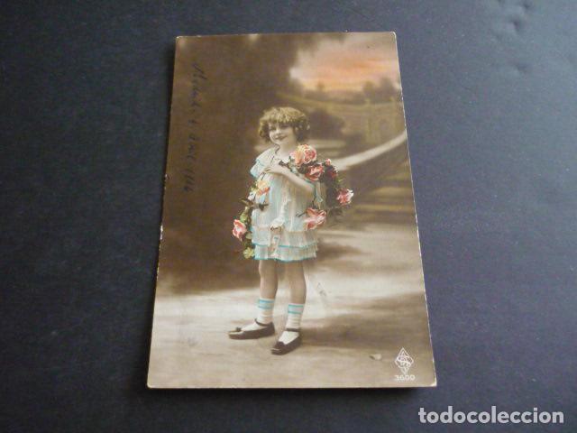 Postales: NI&Ntilde;A CON FLORES POSTAL - Foto 1