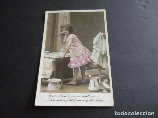 Postales: NI&Ntilde;A EN EL BA&Ntilde;O POSTAL - Foto 1