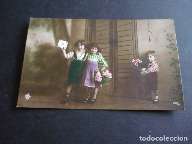 Postales: NI&Ntilde;OS CON CARTA Y FLORES POSTAL - Foto 1