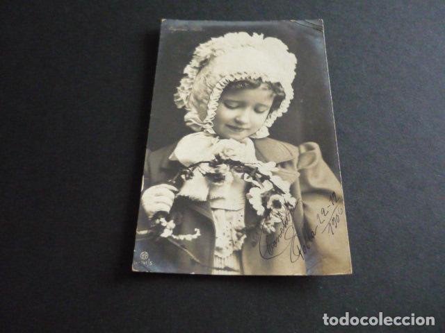 Postales: NI&Ntilde;A CON FLORES POSTAL - Foto 1