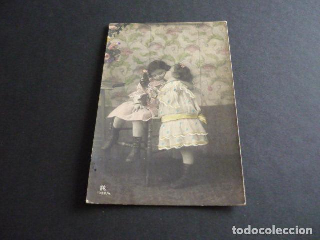 Postales: NI&Ntilde;AS BESANDOSE POSTAL - Foto 1