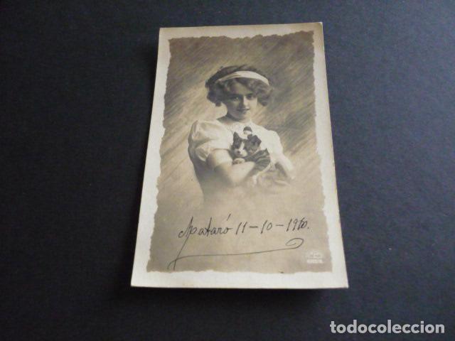 Postales: NI&Ntilde;A CON GATO POSTAL - Foto 1