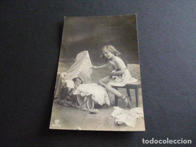 Postales: NI&Ntilde;A CON MU&Ntilde;ECAS POSTAL - Foto 1