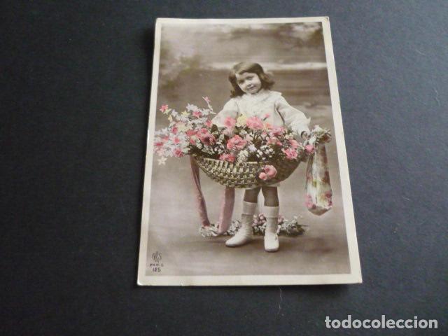 Postales: NI&Ntilde;A CON FLORES POSTAL - Foto 1