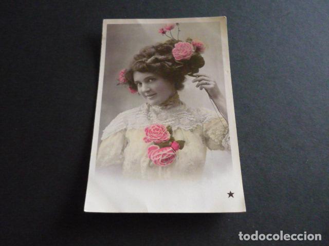 Postales: NI&Ntilde;A CON FLORES POSTAL - Foto 1