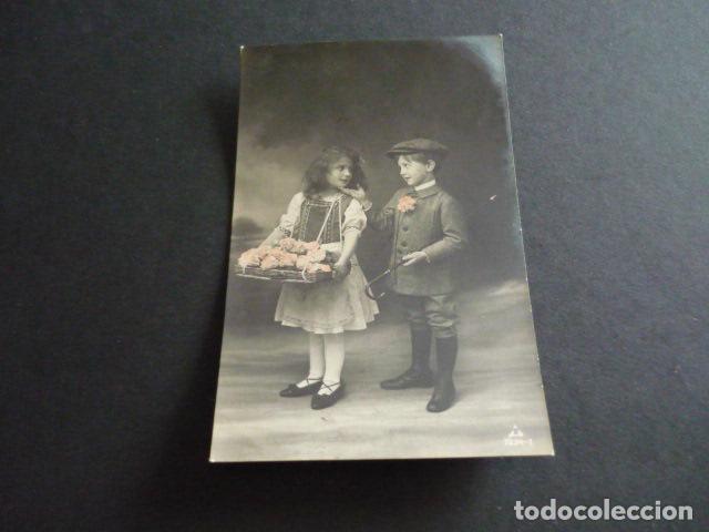 Postales: NI&Ntilde;OS CON FLORES POSTAL - Foto 1