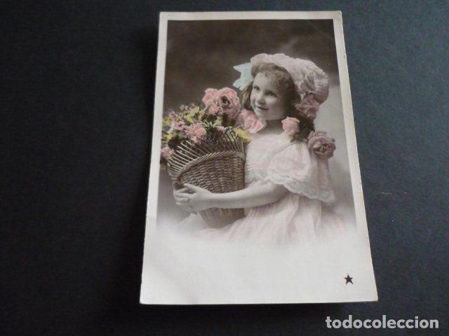 Postales: NI&Ntilde;A CON FLORES POSTAL - Foto 1