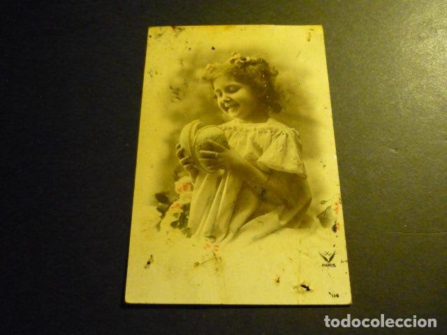 Postales: NI&Ntilde;A CON CAJA POSTAL - Foto 1