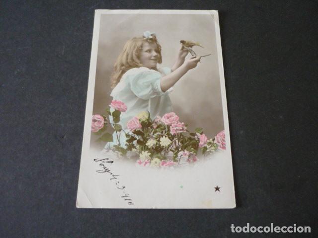 Postales: NI&Ntilde;A CON PAJARO POSTAL - Foto 1