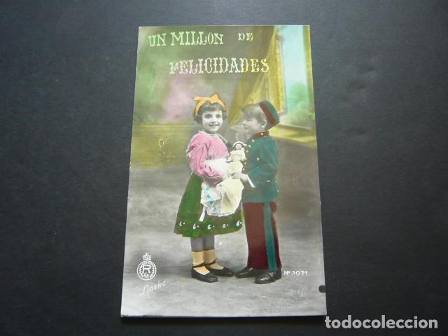 Postales: NI&Ntilde;OS CON MU&Ntilde;ECA POSTAL - Foto 1