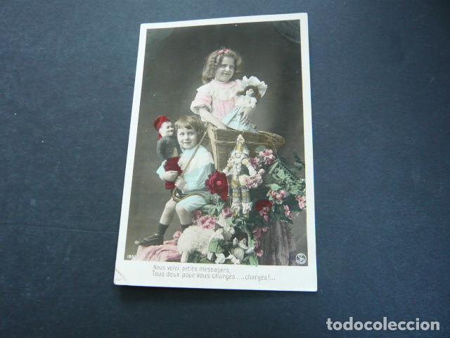 Postales: NI&Ntilde;OS CON MU&Ntilde;ECAS POSTAL - Foto 1