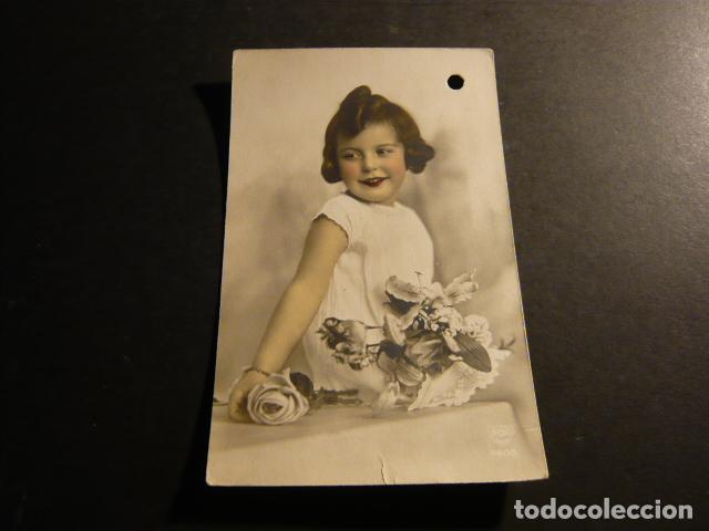Postales: NI&Ntilde;A CON ROSAS POSTAL - Foto 1