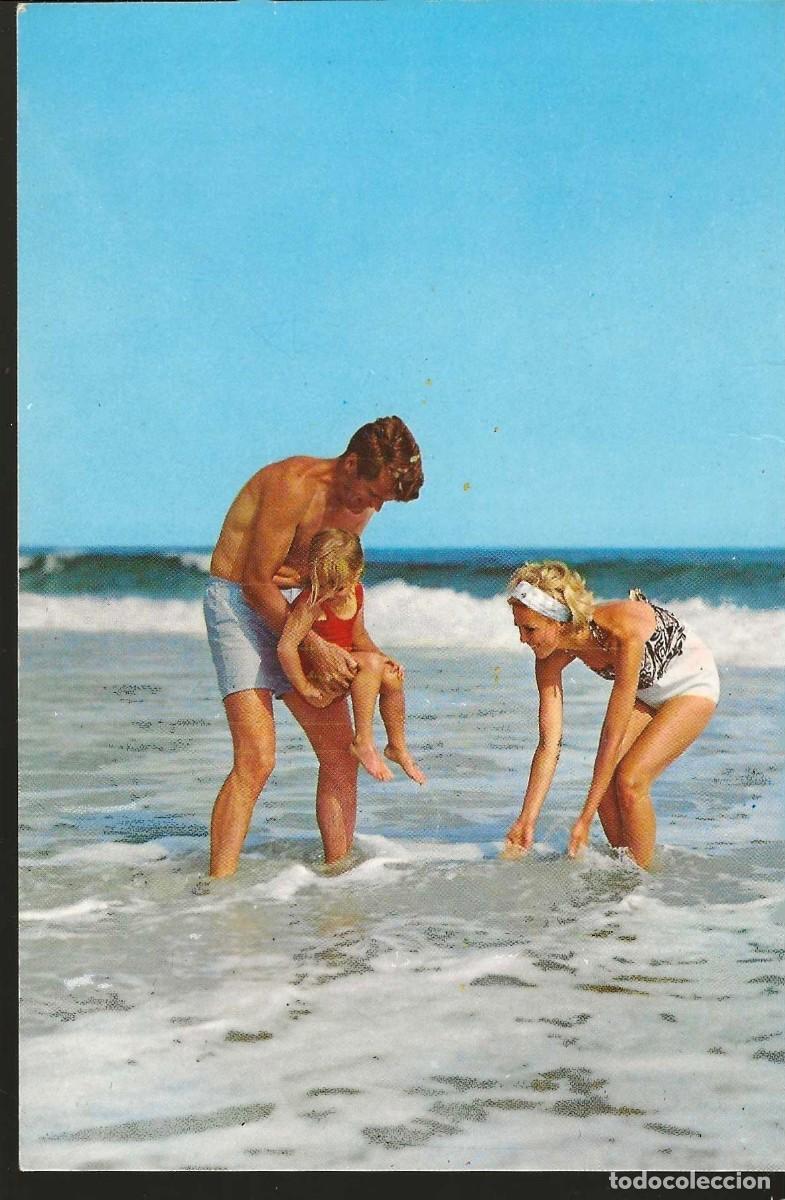 Postales: POSTAL DE FAMILA EN LA PLAYA - Foto 1