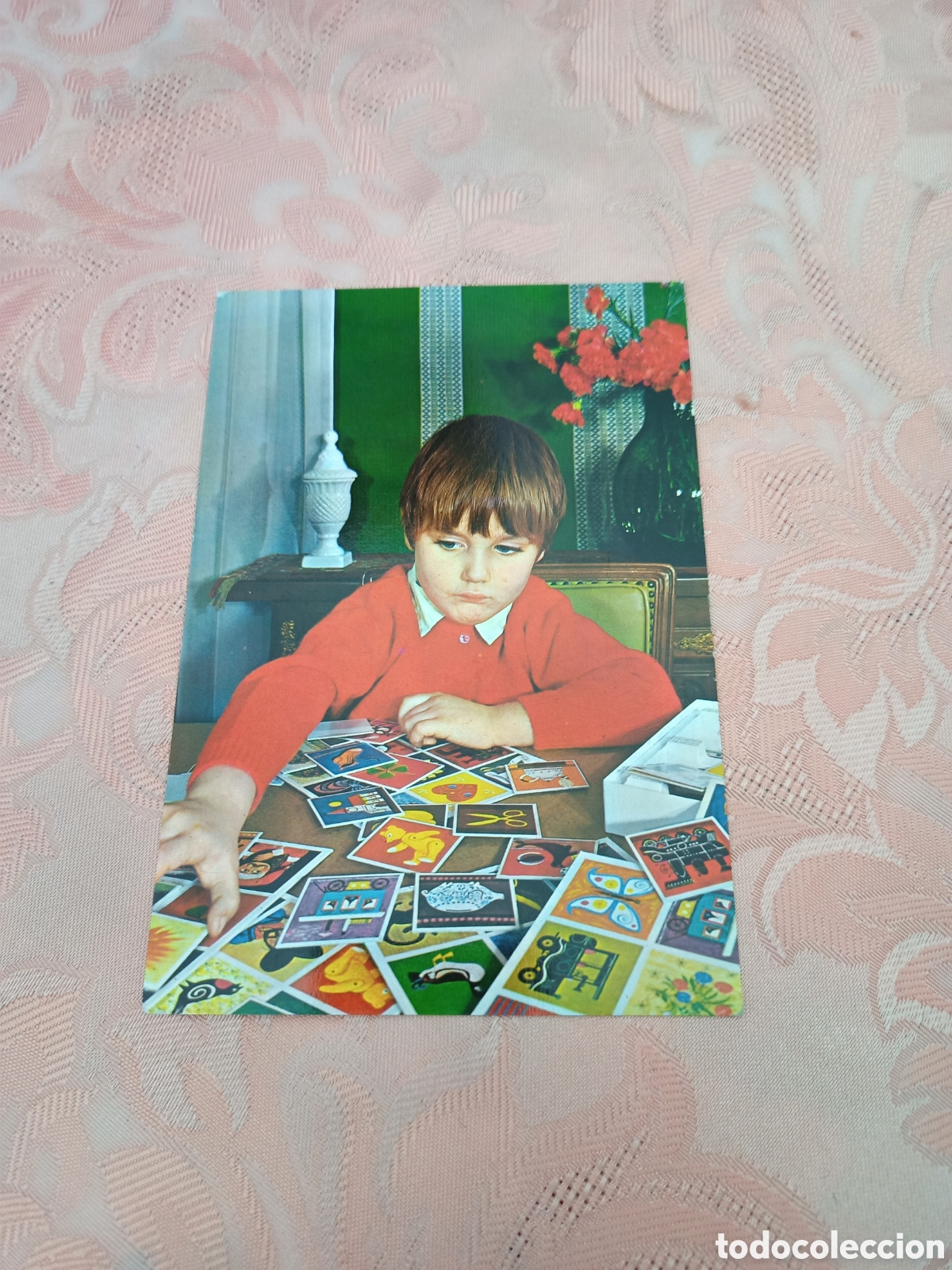 Postales: Antigua postal de ni&ntilde;o con cromos. - Foto 1