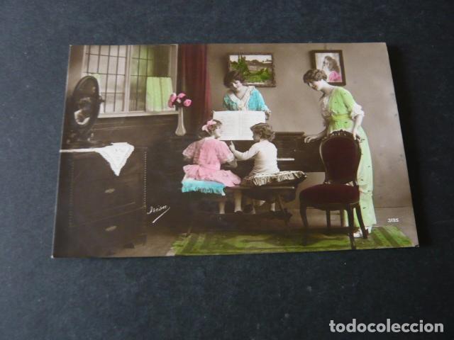 Postales: NI&Ntilde;OS AL PIANO POSTAL - Foto 1