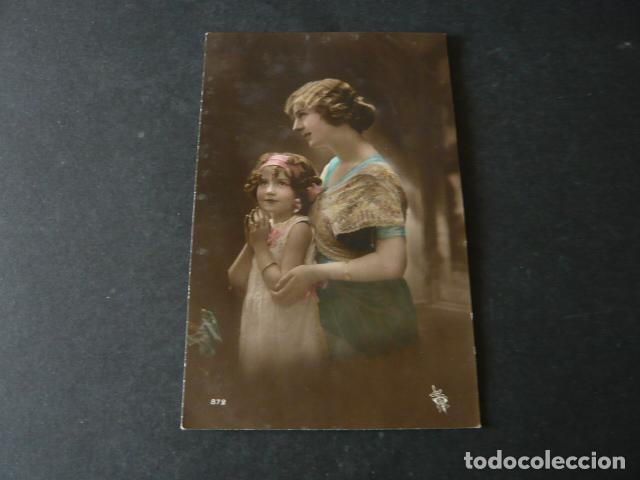 Postales: NI&Ntilde;A REZANDO CON SU MADRE POSTAL - Foto 1