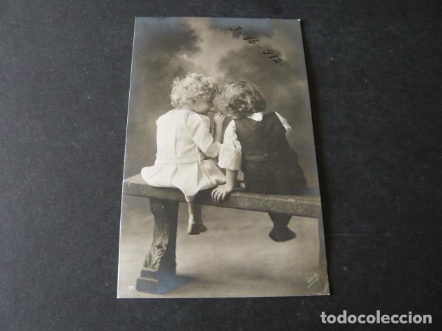 Postales: NI&Ntilde;OS SENTADOS POSTAL - Foto 1