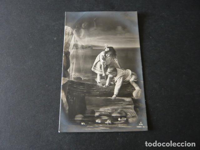 Postales: NI&Ntilde;OS EN EL RIO POSTAL - Foto 1