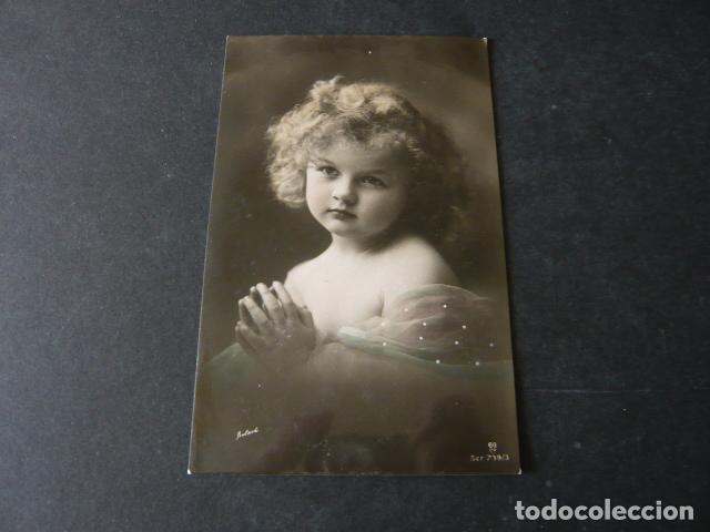 Postales: NI&Ntilde;A REZANDO ANTIGUA POSTAL - Foto 1