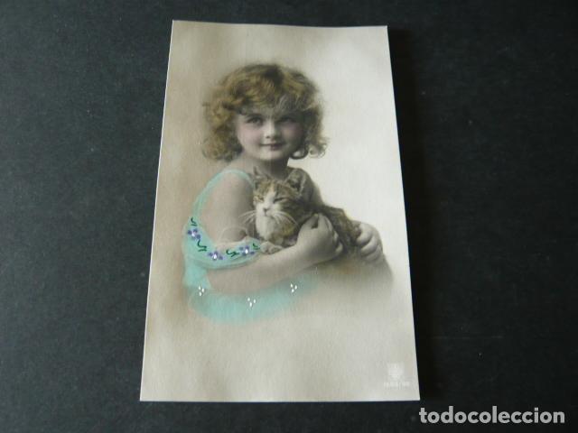 Postales: NI&Ntilde;A CON GATO POSTAL - Foto 1