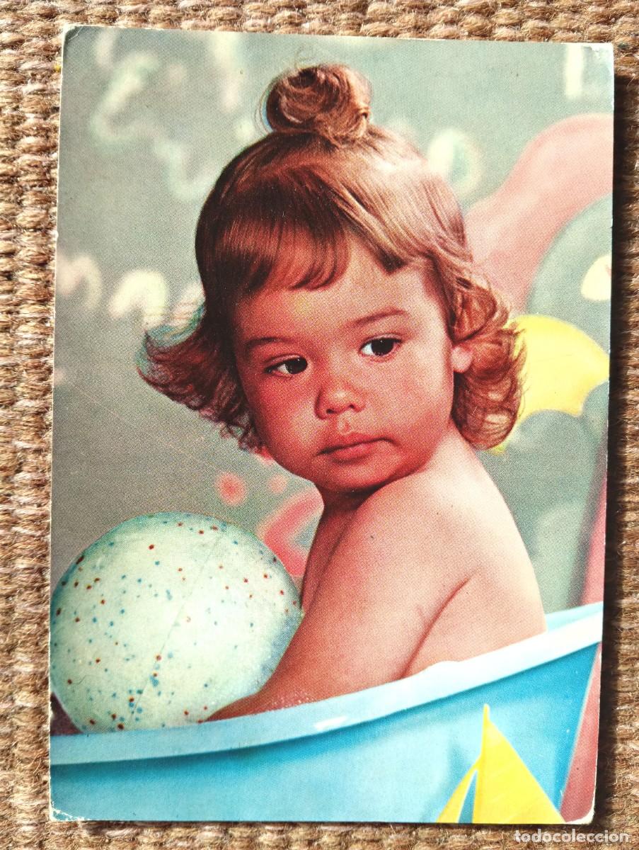 Postales: NI&Ntilde;A EN LA BA&Ntilde;ERA ....... - Foto 1