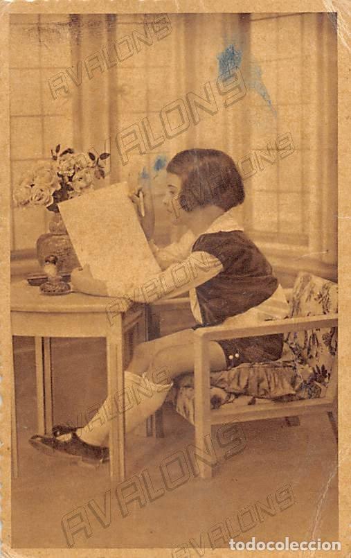 Cartoline: Postal Espa&ntilde;ola de Ni&ntilde;a escribiendo - 1947 - Escrita