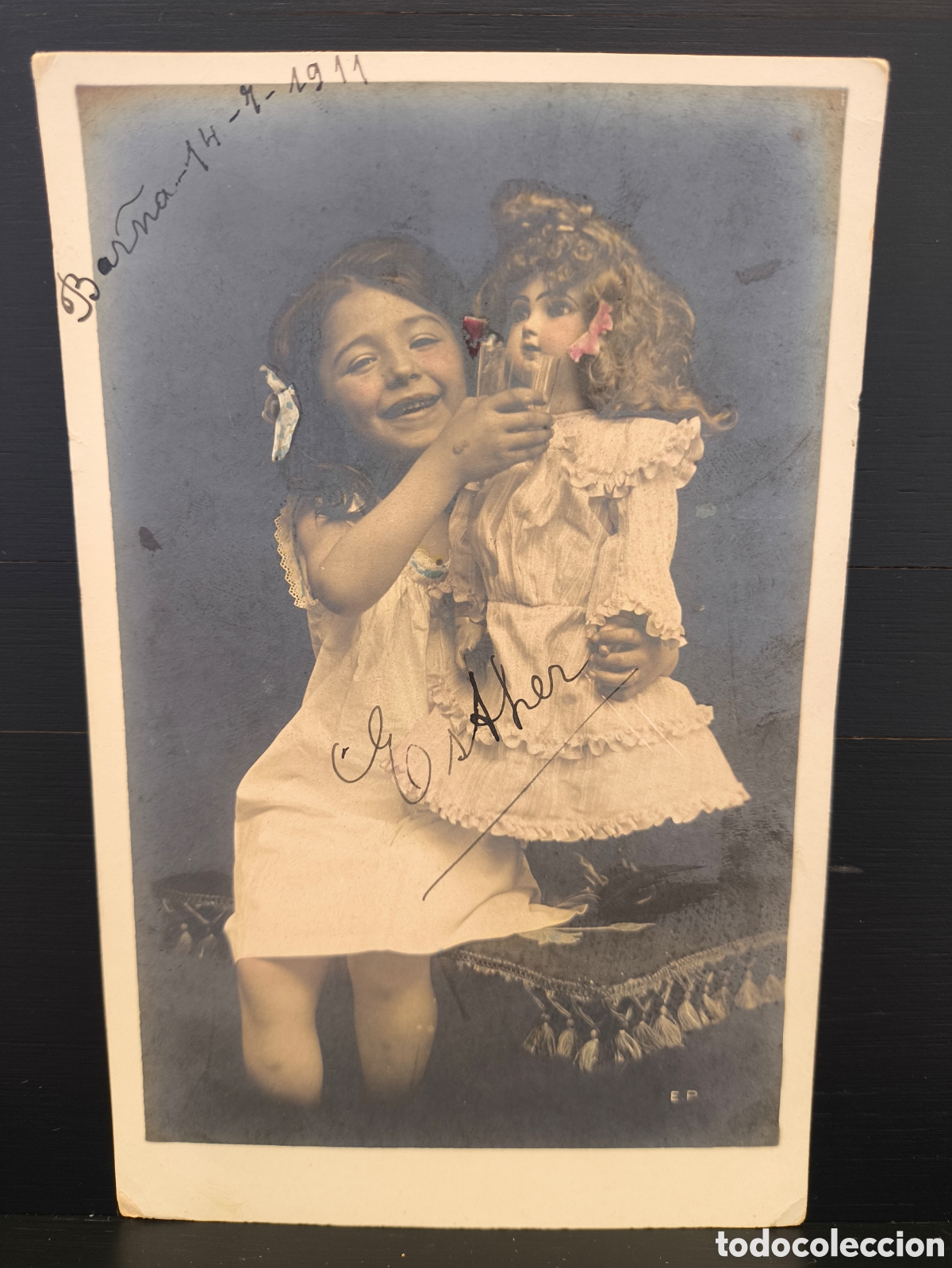 Postales: Antigua postal fotogr&aacute;fica coloreada retrato ni&ntilde;o ni&ntilde;a mu&ntilde;eca rom&aacute;ntica fantas&iacute;a art&iacute;stica 1911