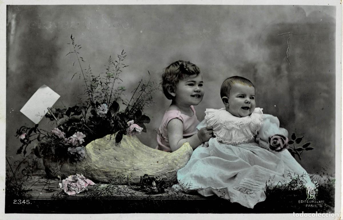 Postales: POSTAL BEBES JUNTO A ZUECO CON FLORES. P-NI&Ntilde;OS-1298