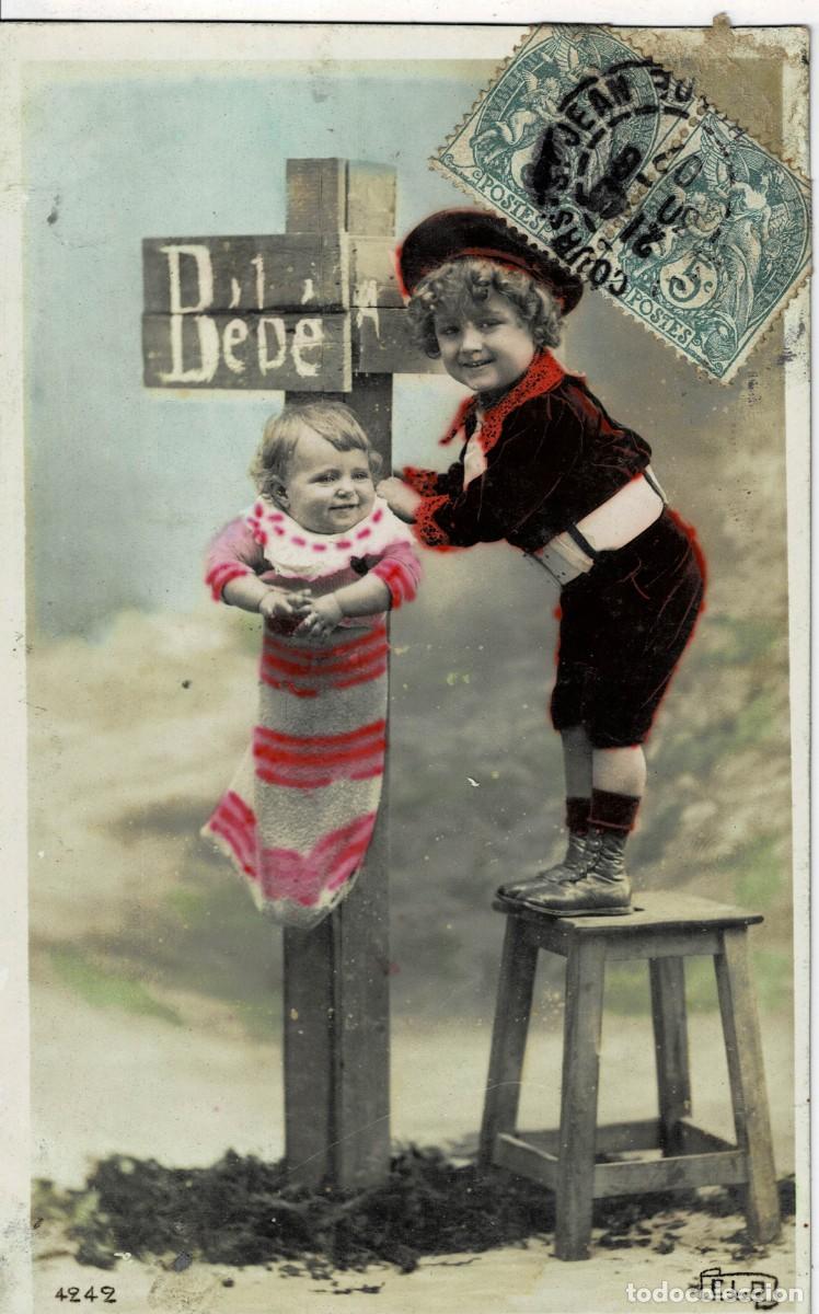 Postales: POSTAL NI&Ntilde;OS CON SE&Ntilde;AL. P-NI&Ntilde;OS-1320