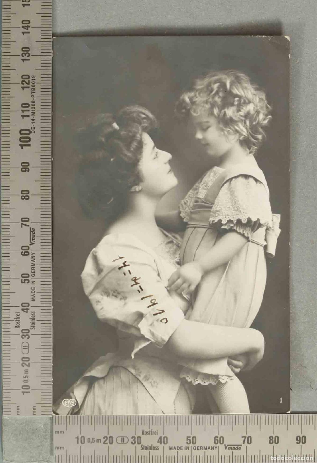 Postales: POSTAL. Madre e hija - FAS - Foto 1