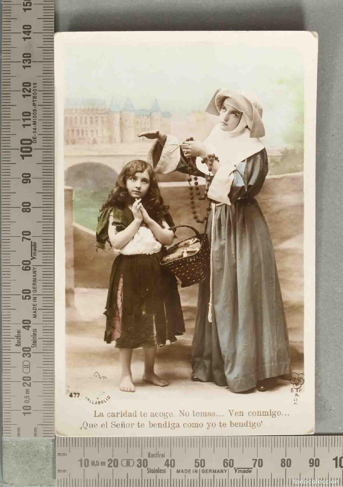 Postales: POSTAL. Ni&ntilde;a con HIJA DE LA CARIDAD - ILUMINADA VALLADOLID
