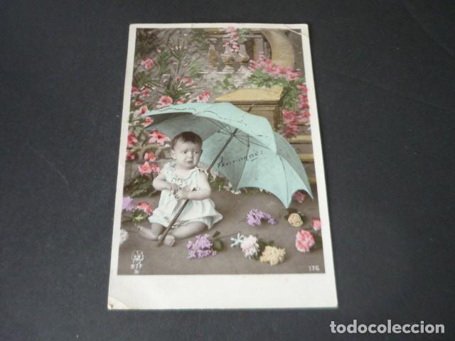 Postales: NI&Ntilde;O CON PARAGUAS POSTAL - Foto 1