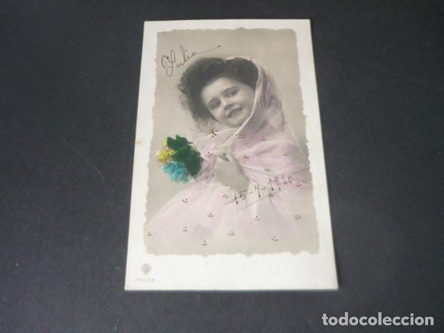 Cartes Postales: NI&Ntilde;A CON FLORES POSTAL