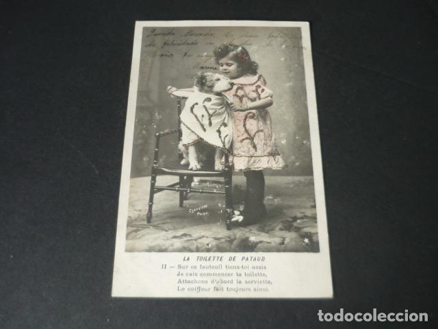 Postais: NI&Ntilde;A CON PERRO POSTAL