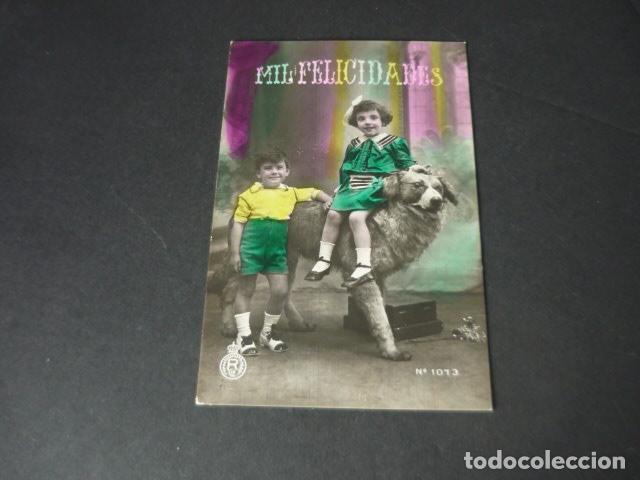 Postais: NI&Ntilde;OS CON PERRO POSTAL