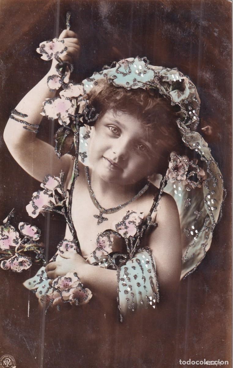 Cartes Postales: Postal ni&ntilde;a con flores. Decorada con purpurina. 429 / 1 circulada