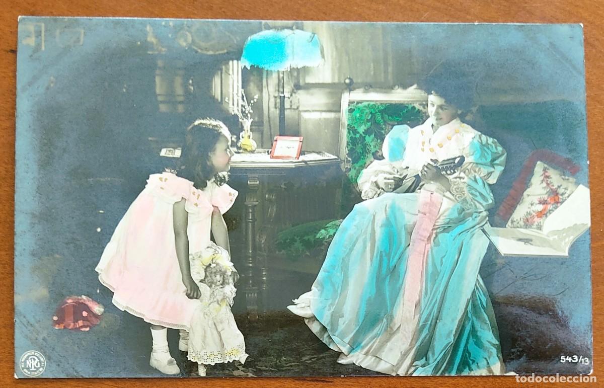 Postales: POSTAL MUY ANTIGUA MADRE CON HIJA COLOREADA - NPG 543/13