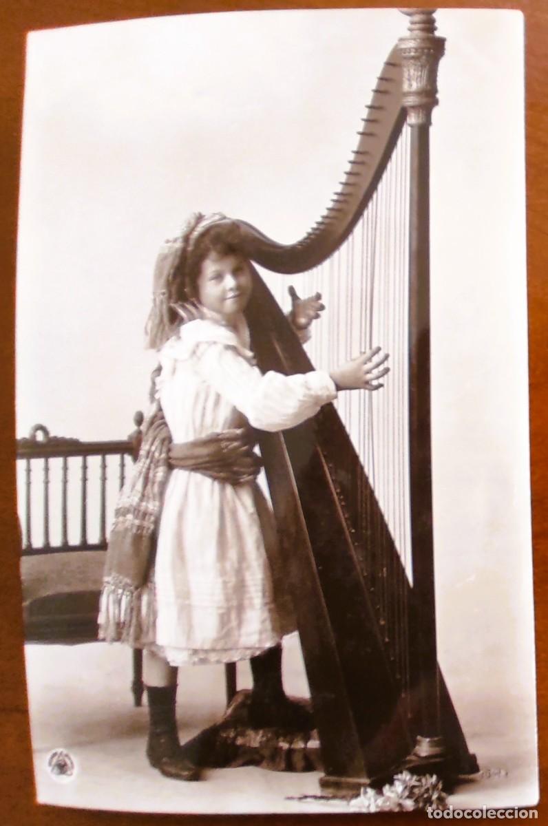 Cartes Postales: POSTAL MUY ANTIGUA NI&Ntilde;A M&Uacute;SICO ARPA - NPG 384/3