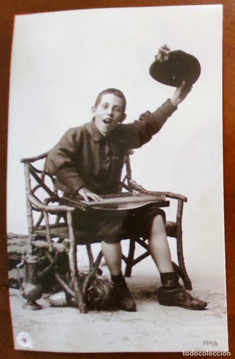 Cartes Postales: POSTAL MUY ANTIGUA NI&Ntilde;O M&Uacute;SICO ARMONIO - NPG 384/6