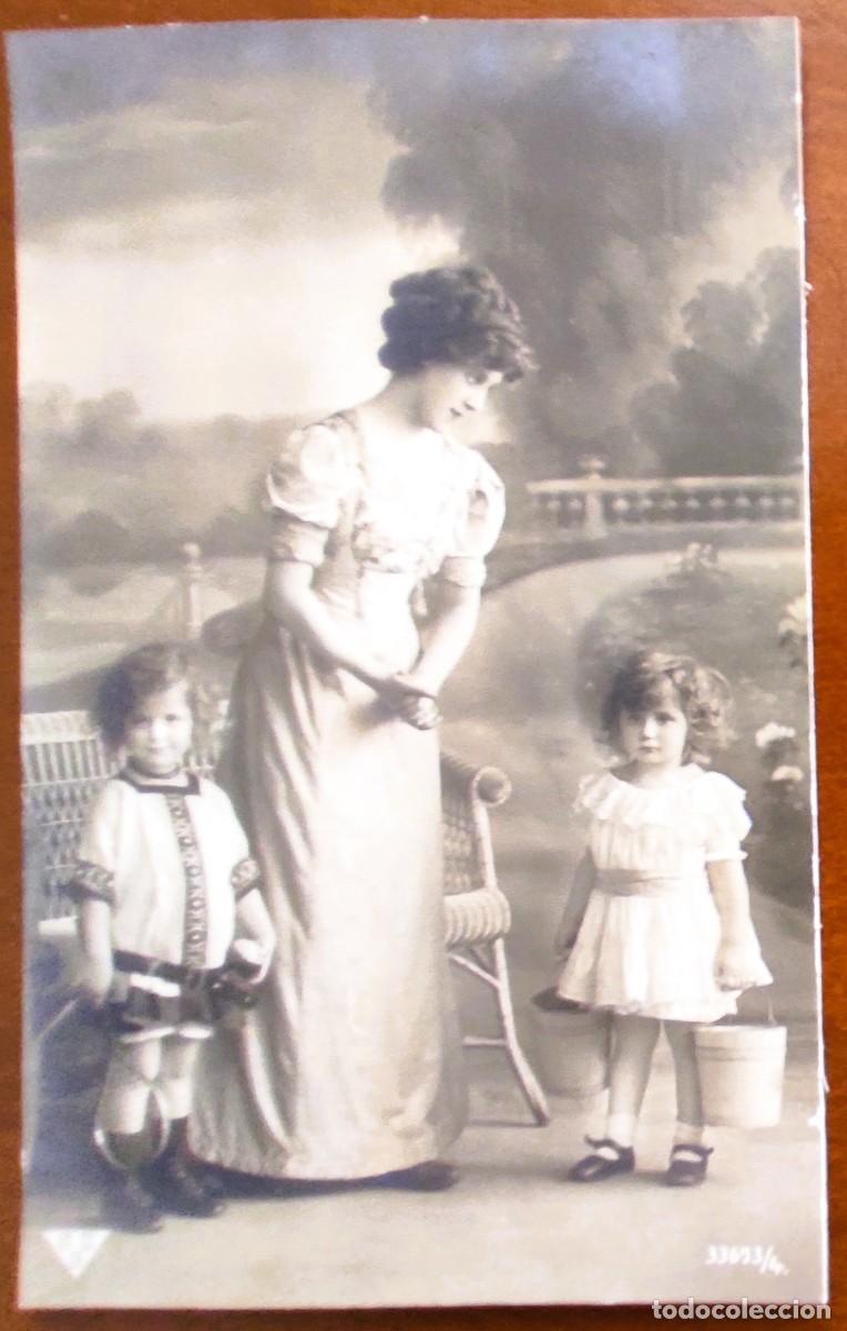 Cartes Postales: POSTAL MUY ANTIGUA NI&Ntilde;A MADRE CON DOS NI&Ntilde;OS FECHADA 1911 - BNK 33693/4